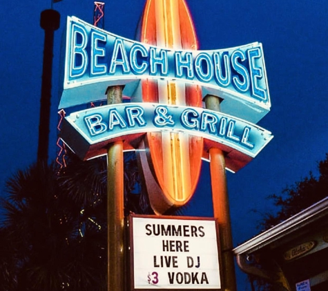 Beach House Bar & Grill - Myrtle Beach, SC