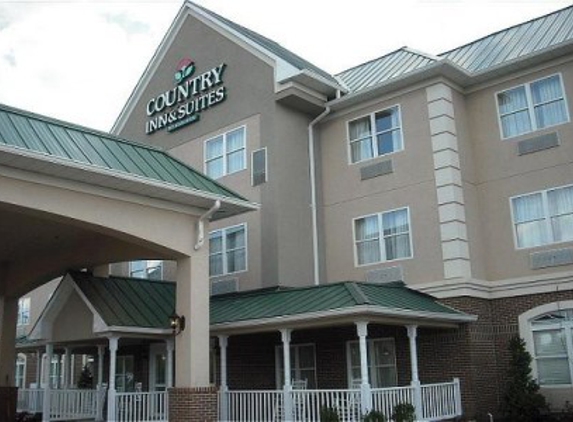 Country Inns & Suites - Emporia, VA