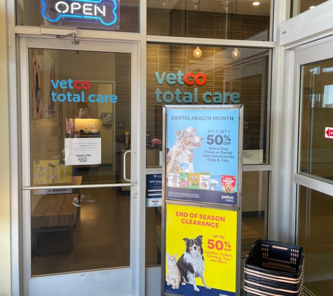 Vetco Total Care Animal Hospital - Las Vegas, NV