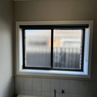 Canossa Glass Pty Ltd - Meadow Heights, VIC