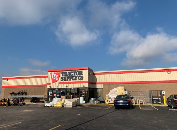 Tractor Supply Co - Galesburg, IL