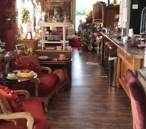 Renew Consign & Cafe' - Andover, KS