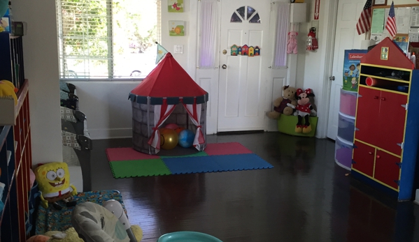 Artziniega Family Daycare - Glendale, CA