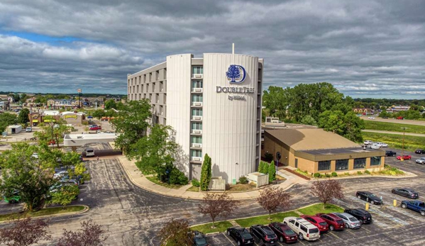 DoubleTree by Hilton Appleton - Appleton, WI