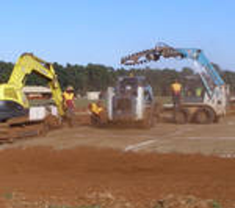Dino's Bobcat & Bitumen - Wooroolin, QLD