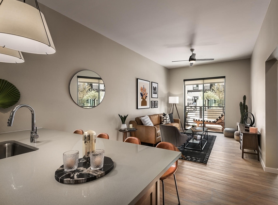 Sentral Old Town | Scottsdale Apartments - Scottsdale, AZ