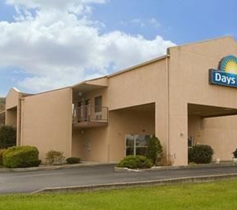 Days Inn - Morehead, KY