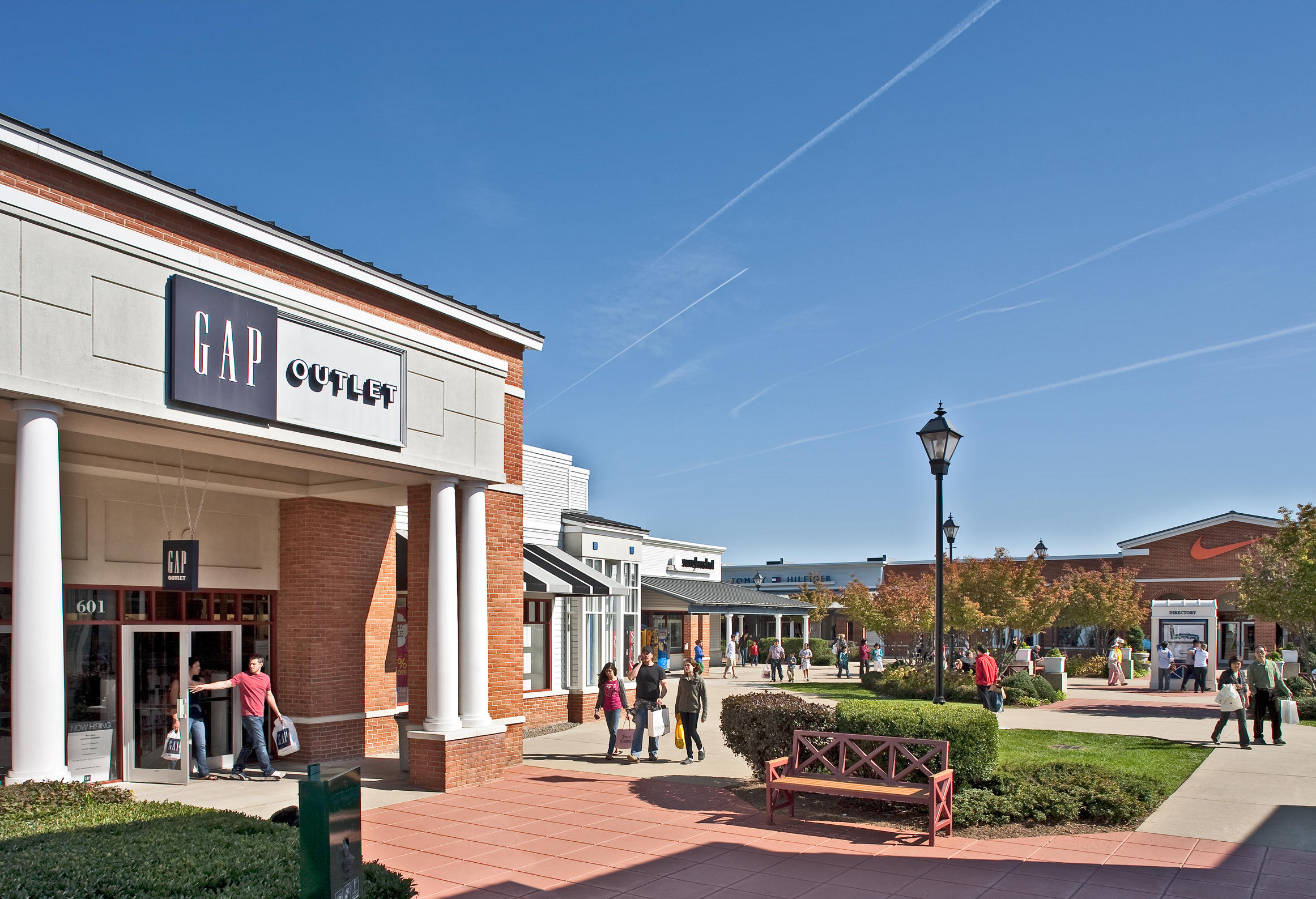 Leesburg Premium Outlets 241 Fort Evans Rd NE, Leesburg, VA 20176 ...