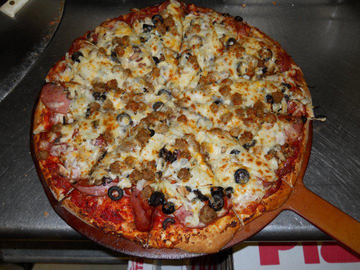 Caveman Cavey S Pizza 3620 Dos Pinos Trl Frazier Park CA 93225 YP Com   Ca11611f9b78e658428ca40b63807ab8328465b5