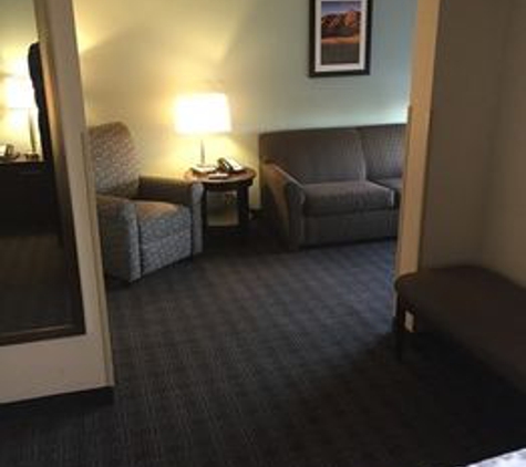 Best Western Plus Gateway Inn & Suites - Aurora, CO