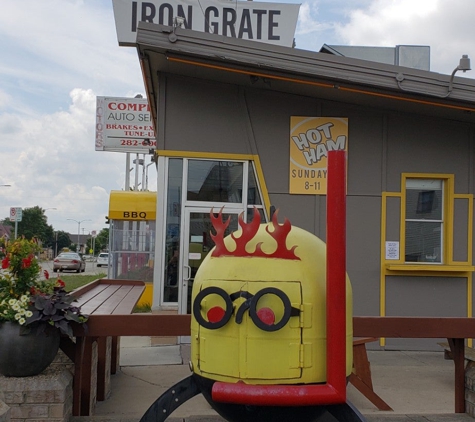 Iron Grate BBQ - Milwaukee, WI