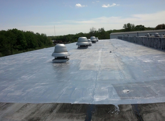 Strongtech Roofing - Manchester, CT