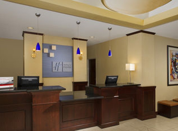 Holiday Inn Express & Suites San Antonio-West(Seaworld Area - San Antonio, TX