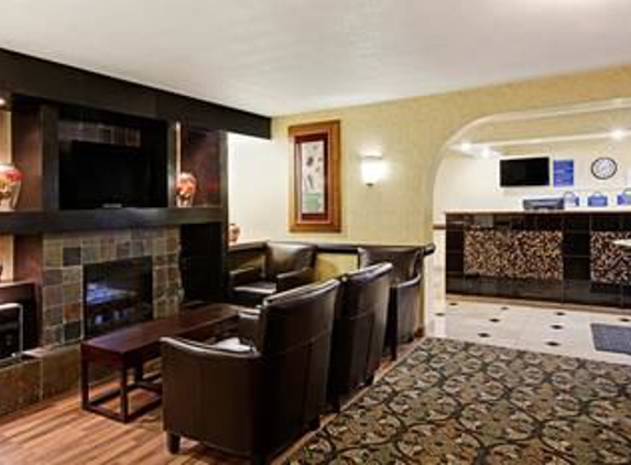 Days Inn by Wyndham Charlotte/Woodlawn Near Carowinds - Charlotte, NC