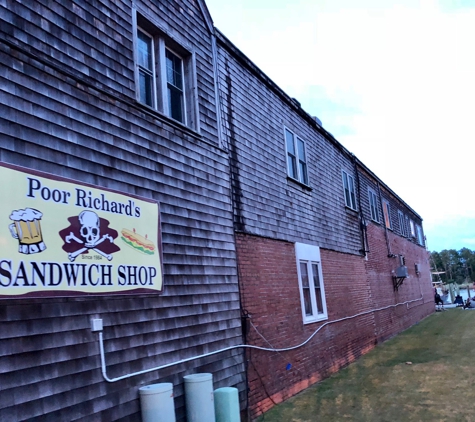 Poor Richards Sandwich Shop - Manteo, NC