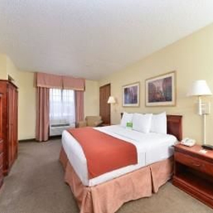 Baymont Inn & Suites - Rock Springs, WY