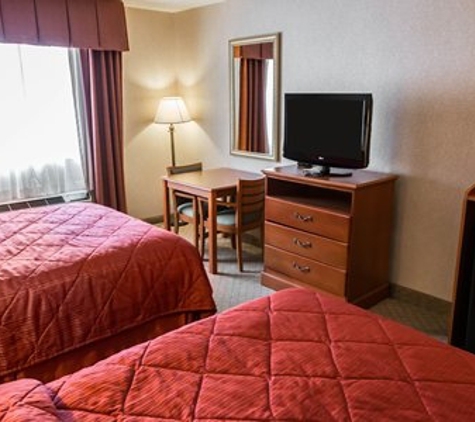 Quality Inn & Suites Woodstock near Lake Geneva - Woodstock, IL