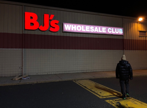 BJ's Wholesale Club - Maple Shade, NJ