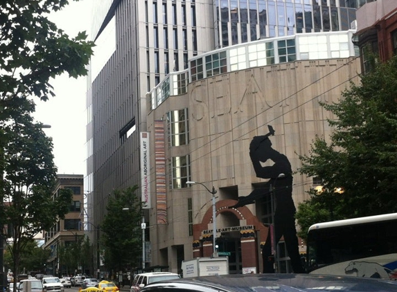 Hammering Man - Seattle, WA