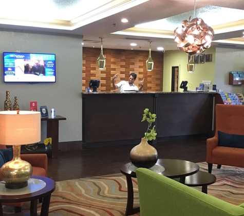 Best Western Plus Universal Inn - Orlando, FL