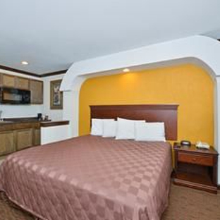 Americas Best Value Inn & Suites Brenham - Brenham, TX