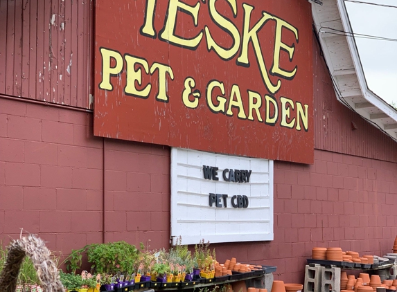 Teske Pet & Garden Center - Bettendorf, IA