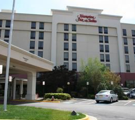 Hampton Inn & Suites Alexandria Old Town Area South - Alexandria, VA