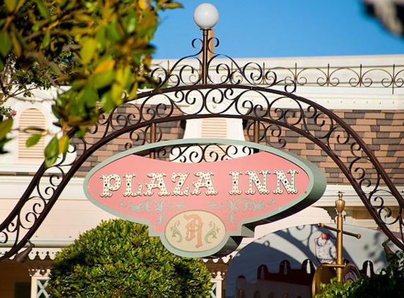 Plaza Inn - Anaheim, CA