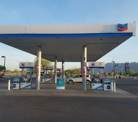 Komatke Market - Laveen, AZ. Gas Pumps