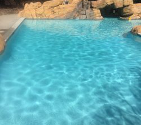 Gilbert's Pool Service - Riverside, CA