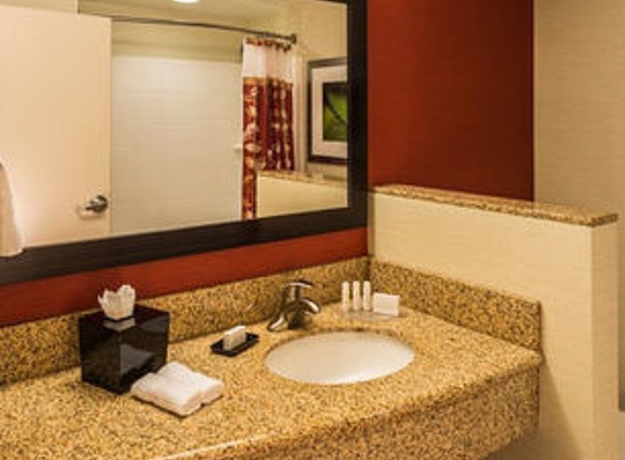 Courtyard by Marriott - Medley, FL