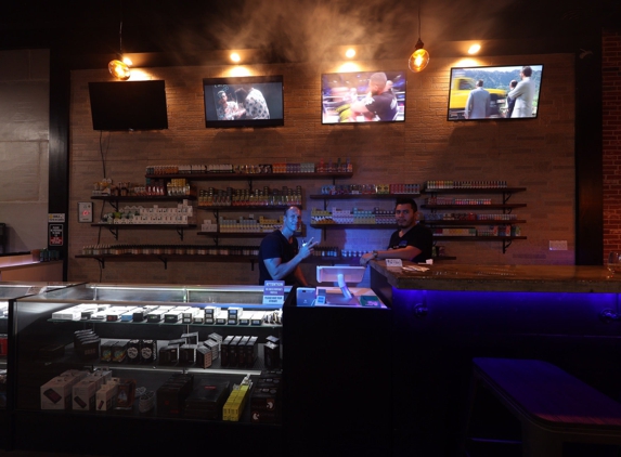 Hero Vapor Lounge - Aventura, FL