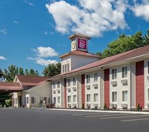 Red Roof Inn - Halfmoon, NY