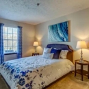 Lake Forest Apartments