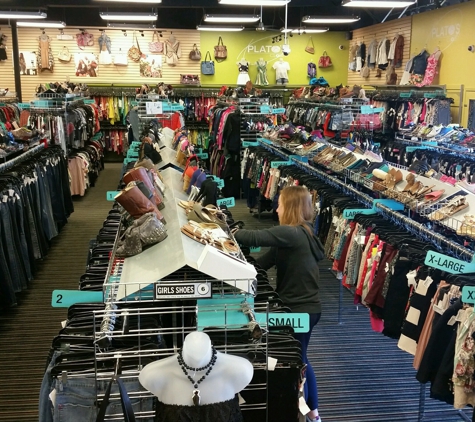 Plato's Closet - Lee's Summit, MO