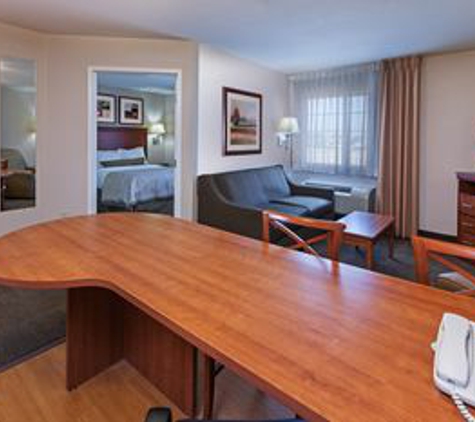 Candlewood Suites Owasso - Owasso, OK