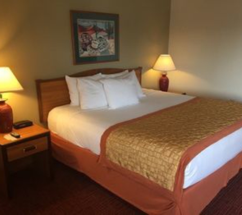 Hawthorn Suites by Wyndham Albuquerque - Albuquerque, NM