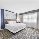 DoubleTree Suites by Hilton Hotel Huntsville South - Hotels