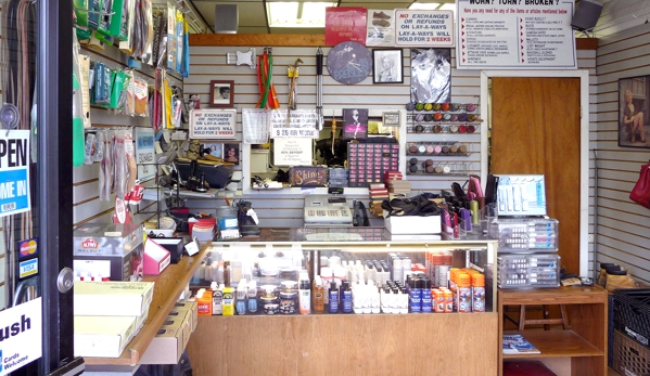 Bayside Hills Shoe Service - Oakland Gardens, NY