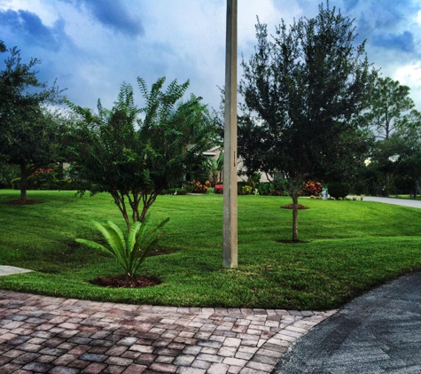 DYERS LAWN CARE SERVICE - Palm Bay, FL