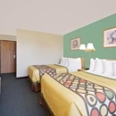 Super 8 by Wyndham Marshall - Hotels