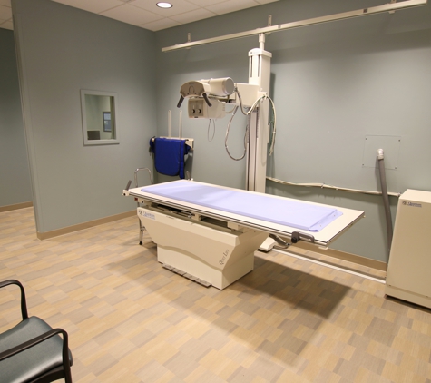 MedPost Urgent Care - Franklin, MA. MedPost xray table