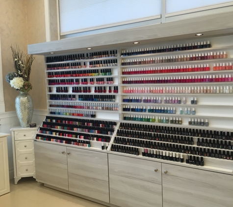 Villa Nail Spa - Old Saybrook, CT