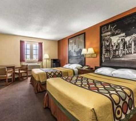 Super 8 by Wyndham New Orleans - New Orleans, LA