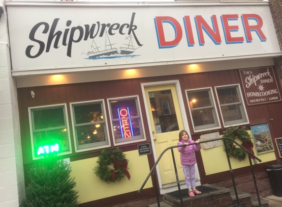 Shipwreck Diner - Northport, NY