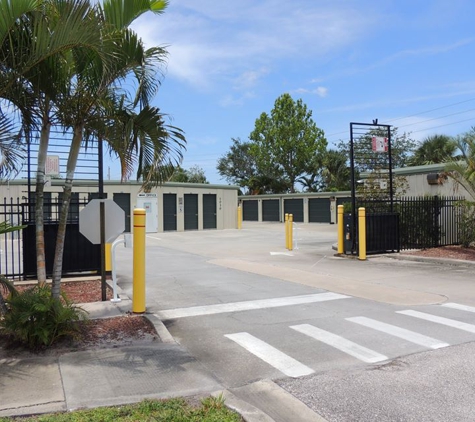 Princeton Self Storage - Melbourne, FL