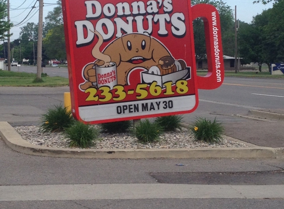 Donna's Donuts - Flint, MI