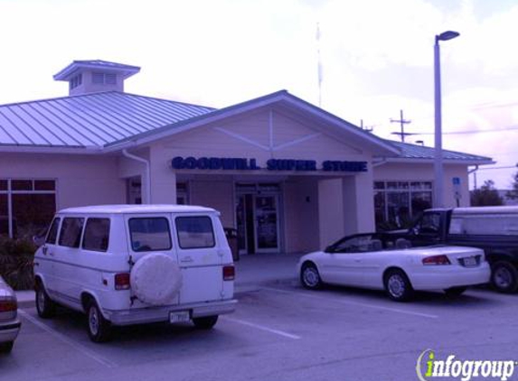 Goodwill Donation Center - Jupiter, FL