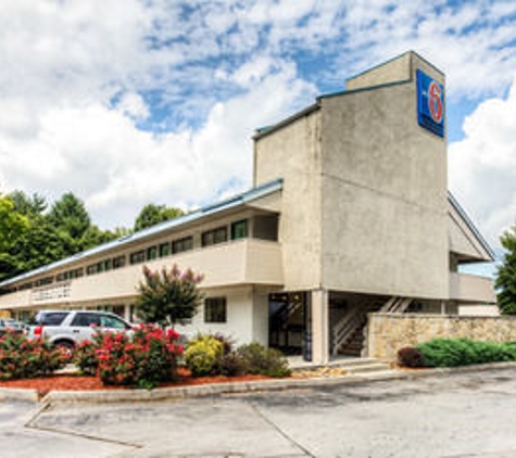 Motel 6 - Knoxville, TN