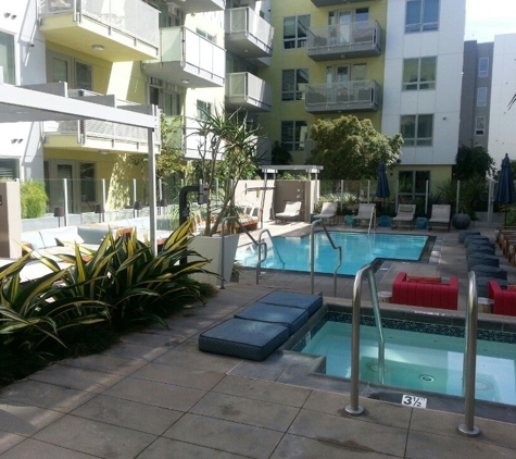 The Hesby Apartments - North Hollywood, CA